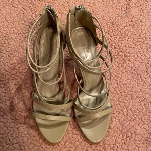 BCBGmaxazria nude strappy heels sz 9